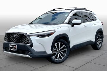 コタロー Certified Pre-Owned 2023 Toyota Corolla Cross XLE 2WD in Anaheim